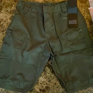 Mens cargo shorts